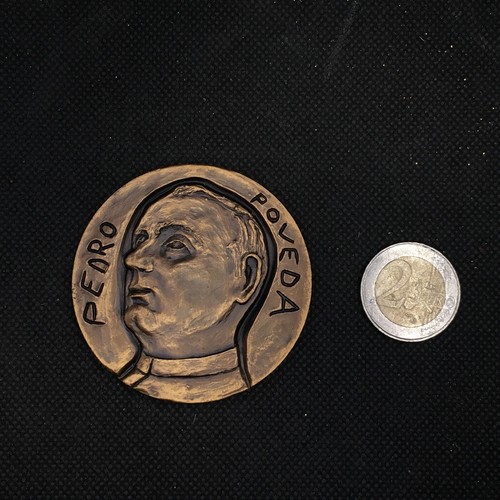Médaille métal pedro - en,